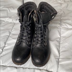 Nwot Refresh Combat Boots